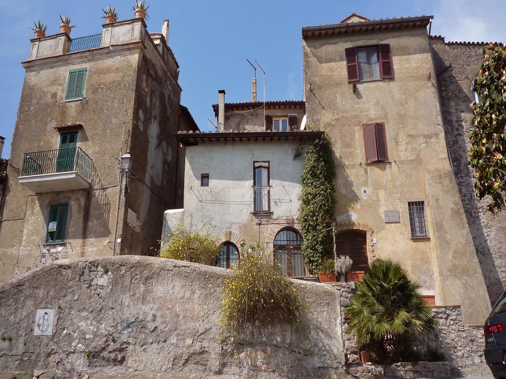 La Colombaia Nel Castello Lägenhet Bracciano  Exteriör bild